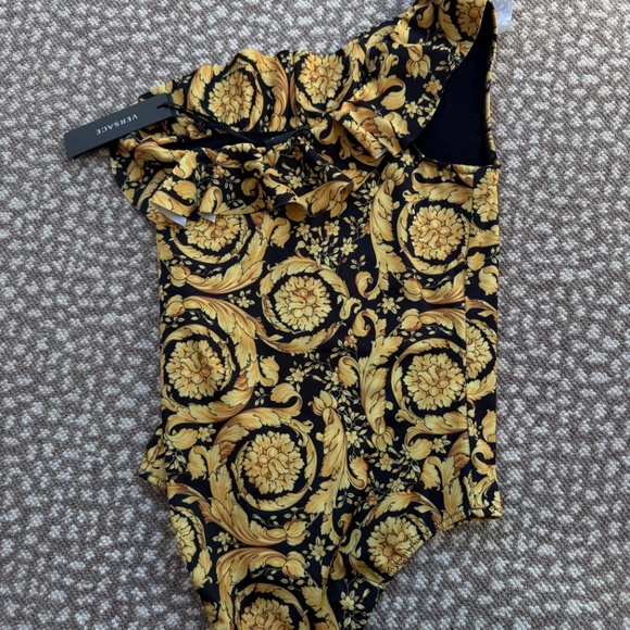 NWT Girls Versace one-shoulder Swimsuit - Size 14a - Picture 3 of 4